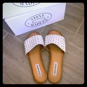 Steve Madden Farryn White 9.5